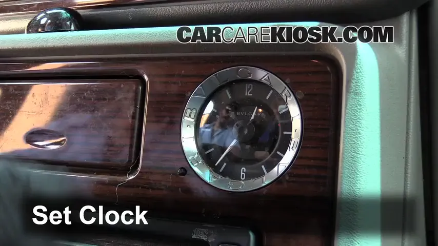 2003 Cadillac Escalade 6.0L V8 Clock